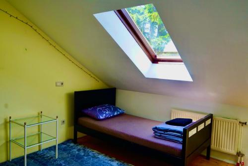 Postel nebo postele na pokoji v ubytování U6 Schöpfwerk Hostel 11