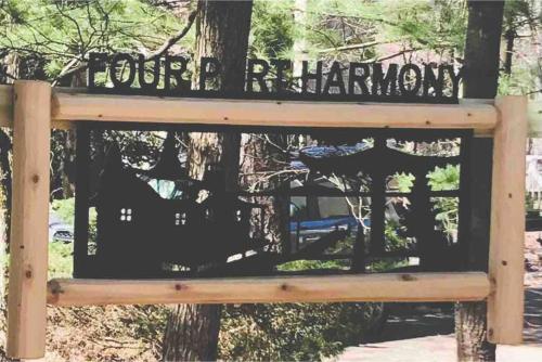 レイク・ハーモニーにあるLake Harmony Vacation Homeのギャラリーの写真