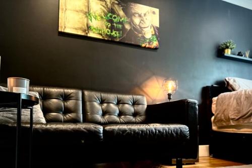 Ein Sitzbereich in der Unterkunft Croydon Luxury 2 Bed Apartment - Sleeps 6 - Gatwick Airport close