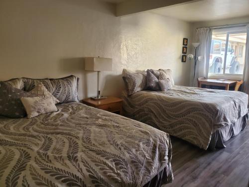 Postel nebo postele na pokoji v ubytování Budget Inn Durango