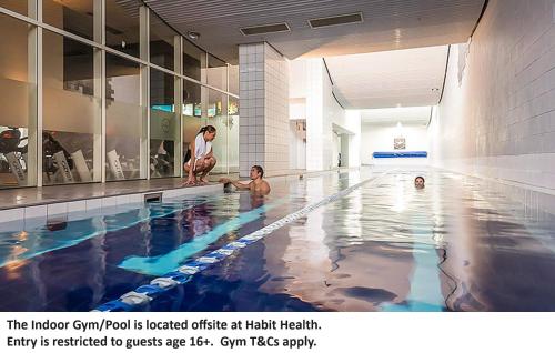 Πισίνα στο ή κοντά στο Quest Atrium Apartment Hotel