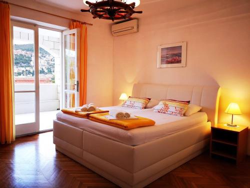 4 Bedroom Apartment With Terrace