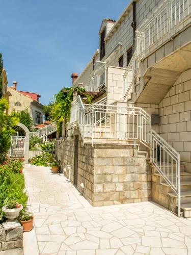 4 Bedroom Apartment With Terrace