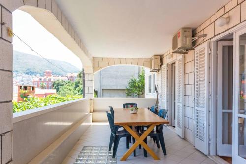 4 Bedroom Apartment With Terrace
