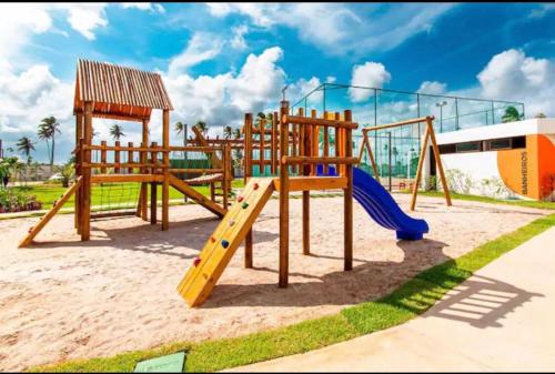 Lasten leikkialue majoituspaikassa Mana Beach Experience Muro Alto 13 C Térreo