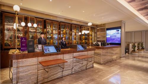 Ο χώρος του lounge ή του μπαρ στο Mercure Xian Dazhai Road