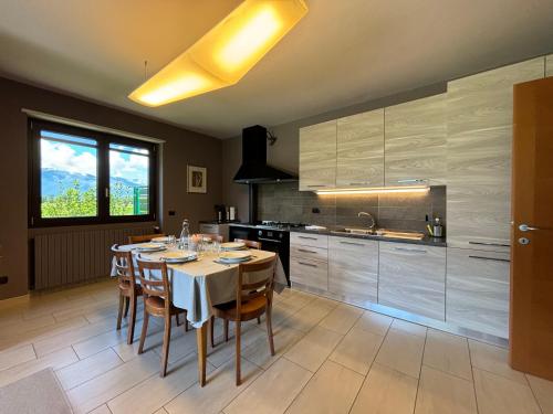 Kuchyň nebo kuchyňský kout v ubytování Natura Pian Di Spagna - Larihome A70