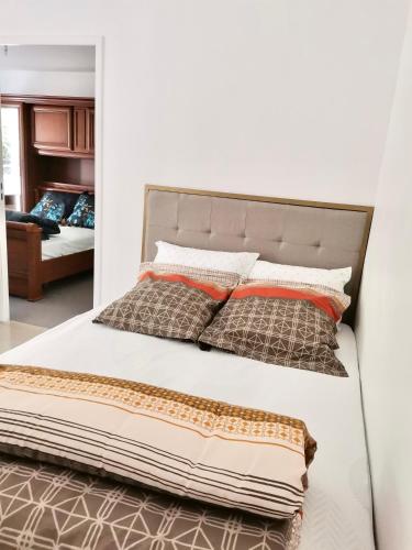 Photo de la galerie de l'établissement Appartement entier village olympique, à Saint-Denis