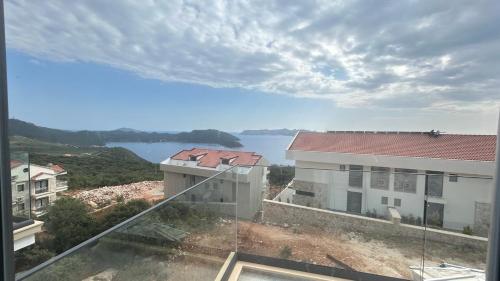 Landskap semula jadi dekat dengan apartmen