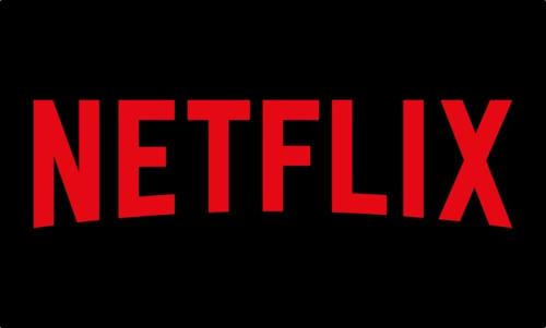 ein rotes Netflix-Logo auf schwarzem Hintergrund in der Unterkunft Casa Ricardo (16km de Coruña) 