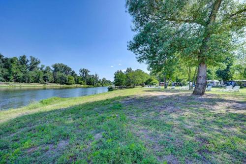 Gallery image of Camping La Chapoulière in Ruoms