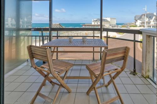 Appartement vue mer 20m de la plage