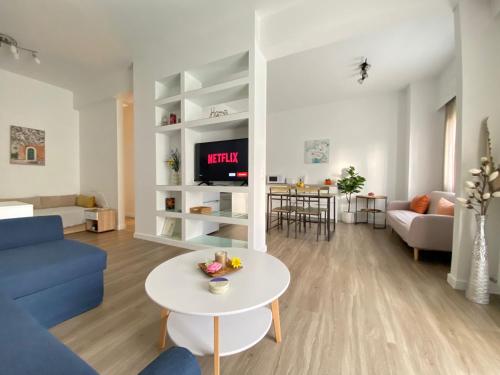 Dante Apartment