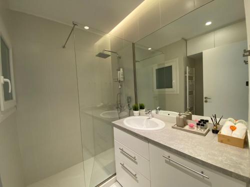 Dante Apartment
