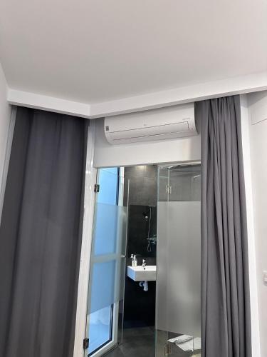 LOTUS SUITES Alicante