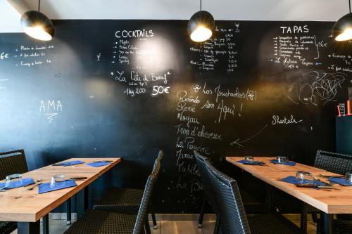 Galería fotográfica de Logis Hôtel & Restaurant La Villa Bleue en Cambo-les-Bains