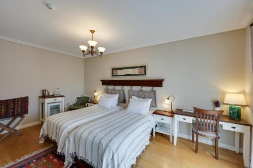 Postel nebo postele na pokoji v ubytování Akanthus Hotel Ephesus