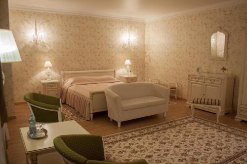 Кровать или кровати в номере Mini-hotel Kelarskaya Naberezhnaya