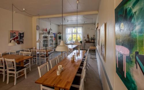 Galeriebild der Unterkunft Fredensborg Vandrerhjem, i Kongens baghave in Fredensborg
