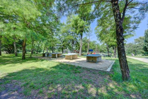 Gallery image of Camping La Chapoulière in Ruoms