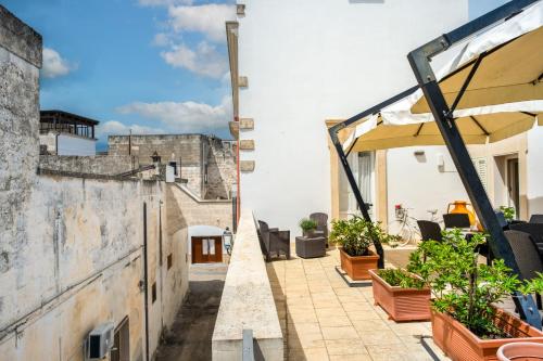 a view from the roof of a building with plants at Le due Torri in Avetrana