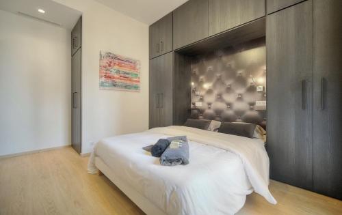 TOP renovated 1 bedroom near Palais 2P1 by RIVAEVENT