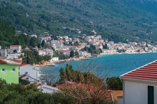 a view of a town and a body of water at Villa Laganini Apartment 2&4 in Podaca
