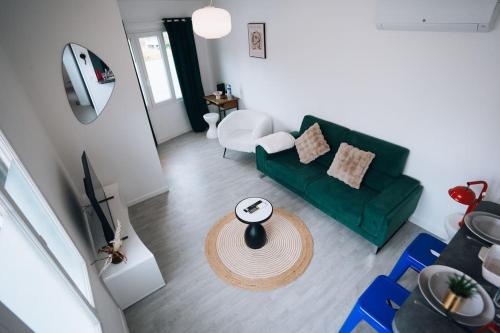 Fotografie z fotogalerie ubytování La Maison Bonheur - Parking Privé - Netflix - Fibre v destinaci Châteauroux