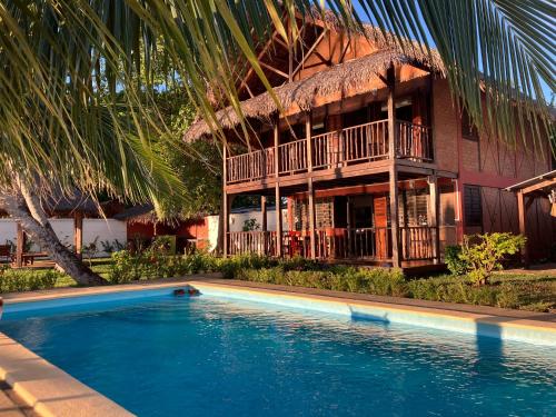 Swimming pool sa o malapit sa Lodge Villa MAYANKI