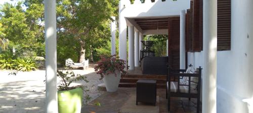 Κήπος έξω από το Villa Palma