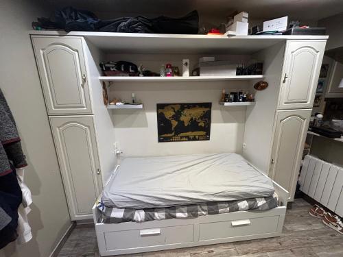 Photo de la galerie de l'établissement Studio tout équipé 5 minute gare, à Nanterre