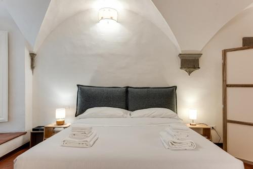 Miriam - Sweet Dreams in Florence