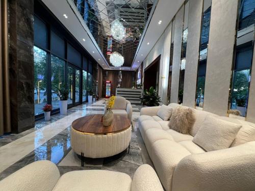 Гостиная зона в Fayz Hotel