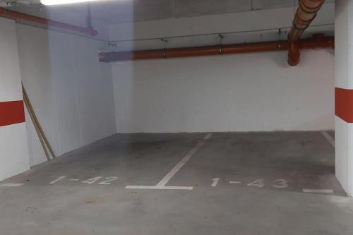 Elegance Infusion by HOME Apartments, FREE parking