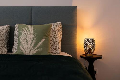 Elegance Infusion by HOME Apartments, FREE parking