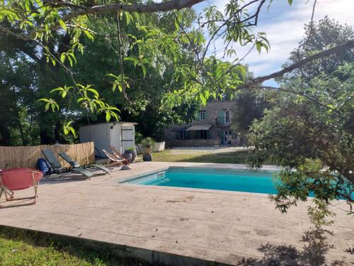 Kolam renang di atau dekat dengan Charming converted Mill with Private Swimming Pool
