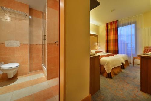 Koupelna v ubytování Maxmilian Lifestyle Resort
