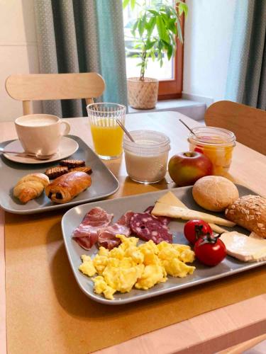 B&Bの敷地内または近くでの食事または食べ物