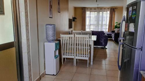 ナイロビにあるExecutively furnished 3br apartment located 15minutes from JKIAのギャラリーの写真