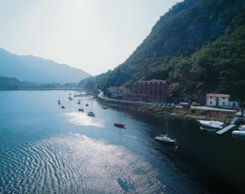 a group of boats in a large body of water at Hotel Bellavista in Valmadrera