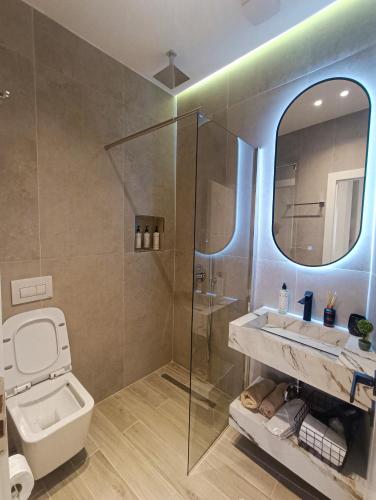 Ένα μπάνιο στο The cosy inn vlora