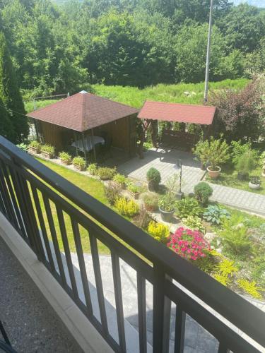 Taman di luar Nu ma uita 2