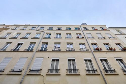 Apartment Center of Paris Bastille by Studio prestige