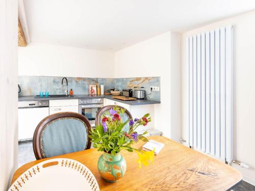 Nhà bếp/bếp nhỏ tại Ferienwohnung Brühler Hof