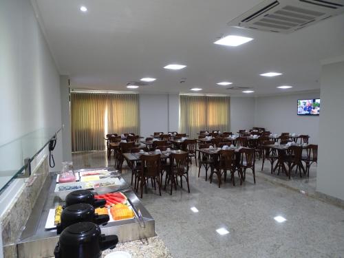 Μια τηλεόραση ή/και κέντρο ψυχαγωγίας στο BITTI HOTEL Aracruz by Samba