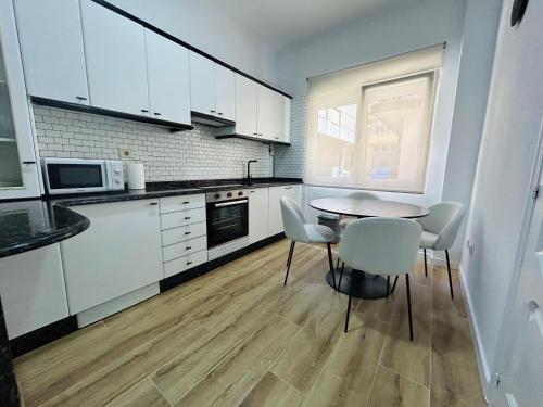 Η κουζίνα ή μικρή κουζίνα στο Apartamento en Camariñas