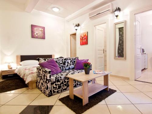 Magnifique central apartment near Theatre & Beach