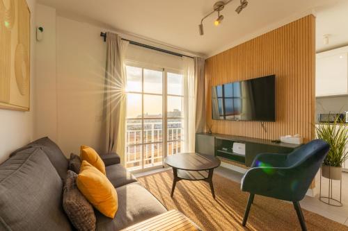 Callao sunset apartment, sea view and pool