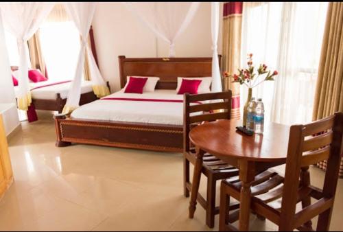Gallery image of Sienna Beach and Safaris Hotel in Entebbe