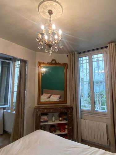 Renovated Paris 16th flat